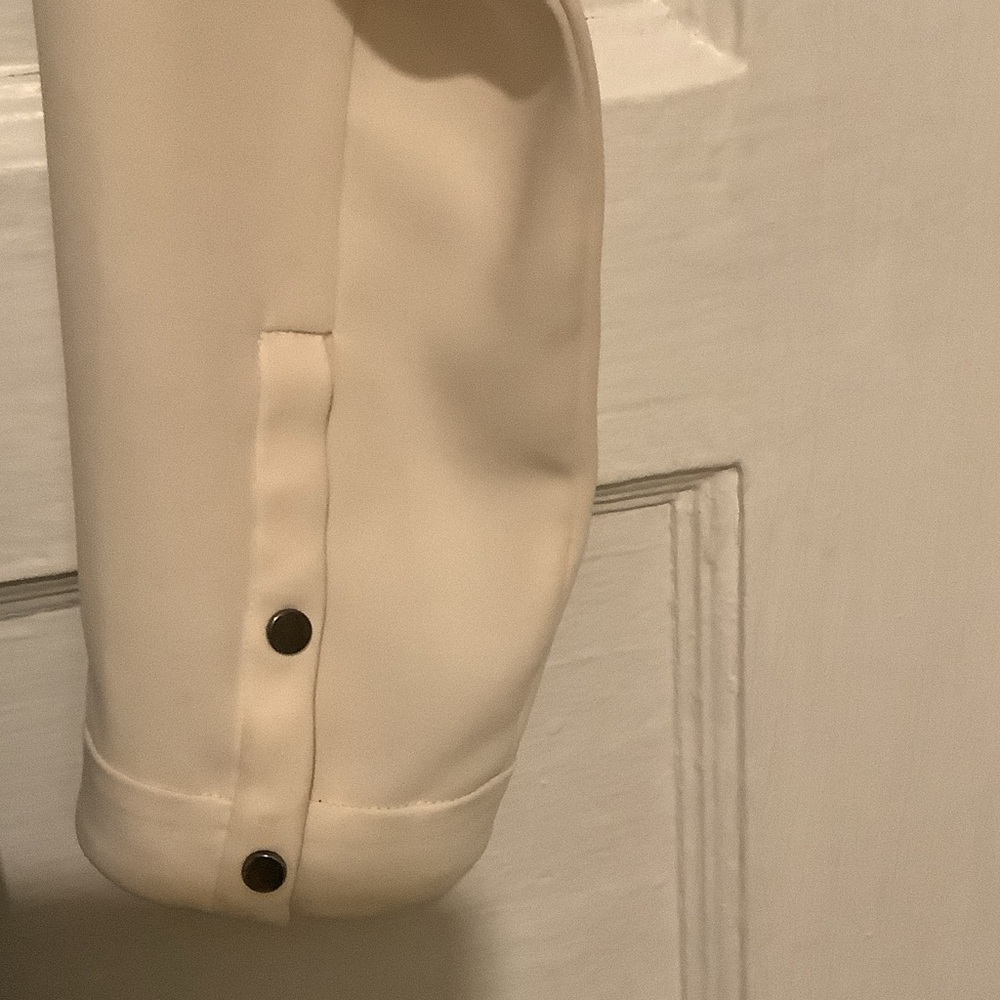 O'2nd Brown and Cream Garment - Picture 3 of 13